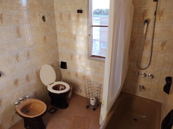 VENTA: CASA EN CORONDA - Ref. 716