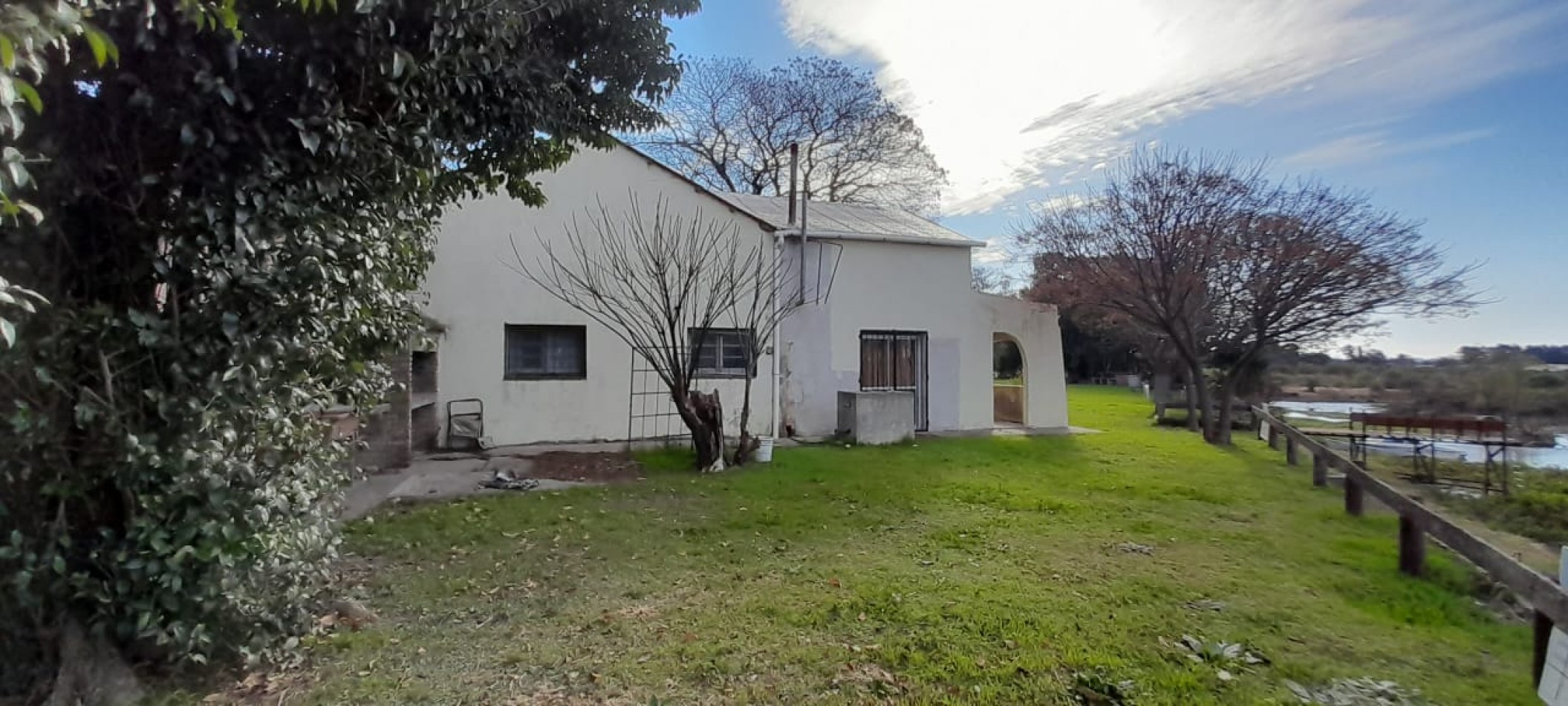 Ref. No 1312 - Hermoso inmueble ubicado sobre el rio Coronda