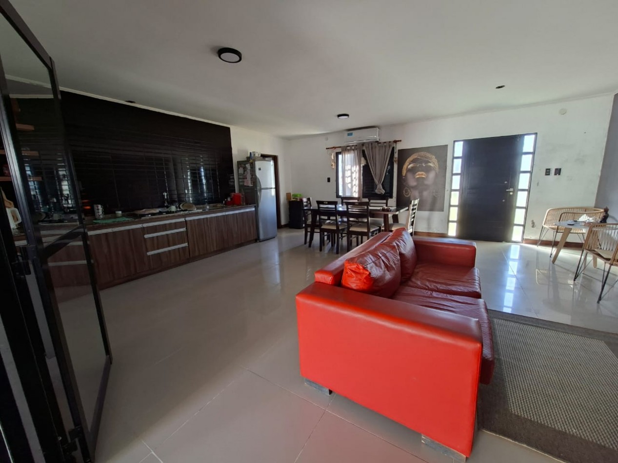 Ref. No 1319- CASA EN VENTA- CORONDA