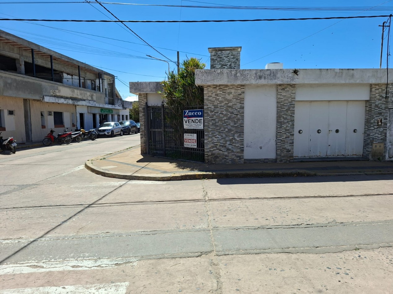Ref. No 1320- CASA EN VENTA EN PLENO CENTRO DE LA CIUDAD.