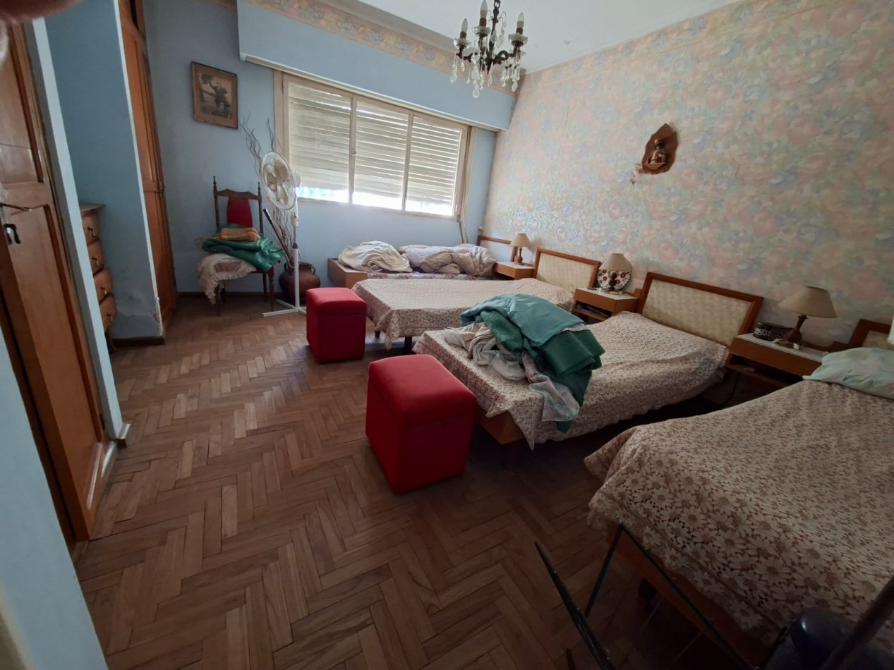 Ref. No 1320- CASA EN VENTA EN PLENO CENTRO DE LA CIUDAD.