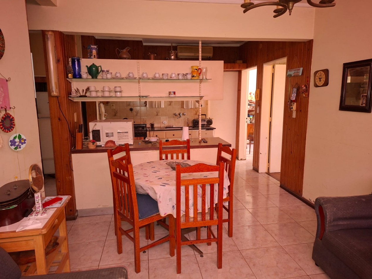 Ref. No 1320- CASA EN VENTA EN PLENO CENTRO DE LA CIUDAD.