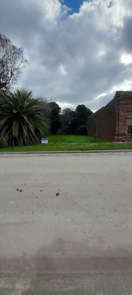 Ref. No 1308- Venta de dos Lotes en Larrechea