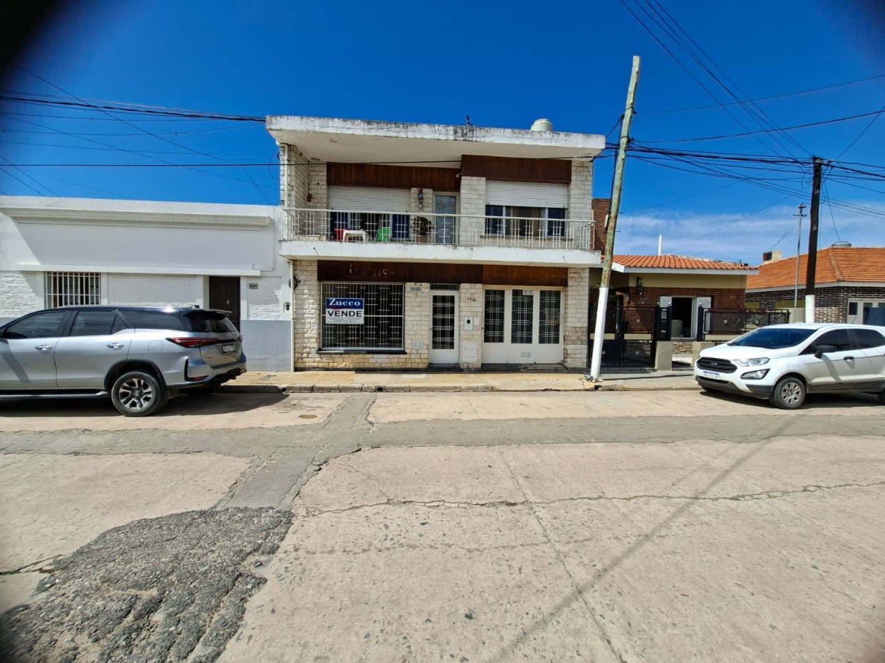 Venta local comercial + departamento. Excelente ubicacion. Coronda. Ref No 79