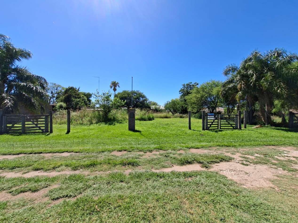 Ref. No 1335. En Venta dos lotes en Bo Basualdo Coronda. Proximo al rio. 