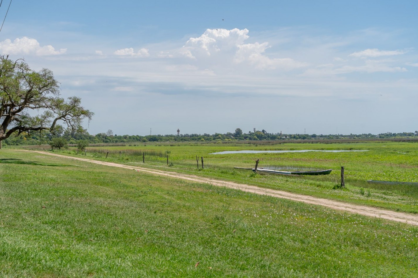 EN VENTA HERMOSO INMUEBLE EN BARRIO GALVEZ- CORONDA - Ref. No 1342