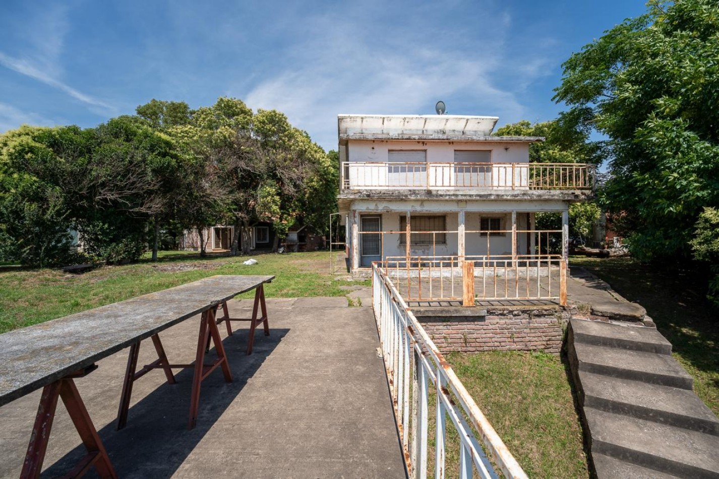 EN VENTA HERMOSO INMUEBLE EN BARRIO GALVEZ- CORONDA - Ref. No 1342