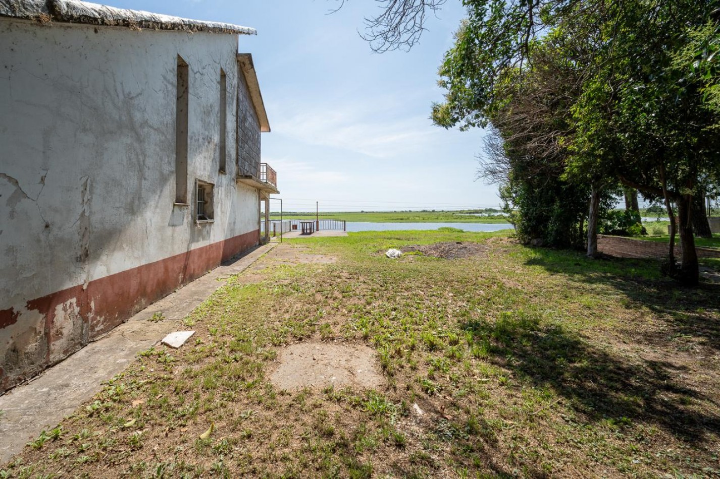 EN VENTA HERMOSO INMUEBLE EN BARRIO GALVEZ- CORONDA - Ref. No 1342