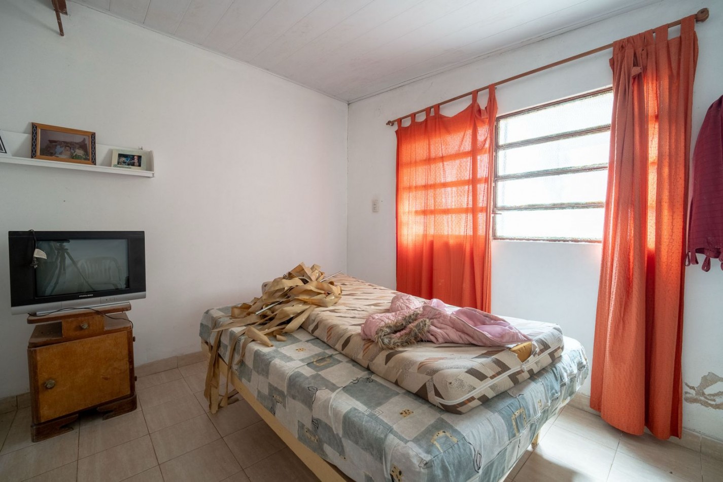 EN VENTA HERMOSO INMUEBLE EN BARRIO GALVEZ- CORONDA - Ref. No 1342