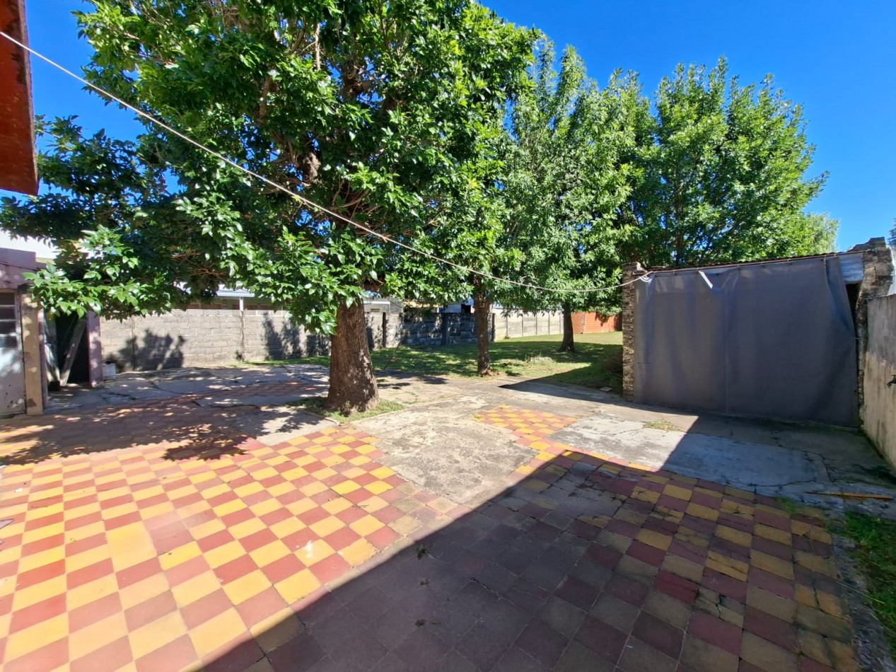 Venta casa con gran terreno - Ref. 1341