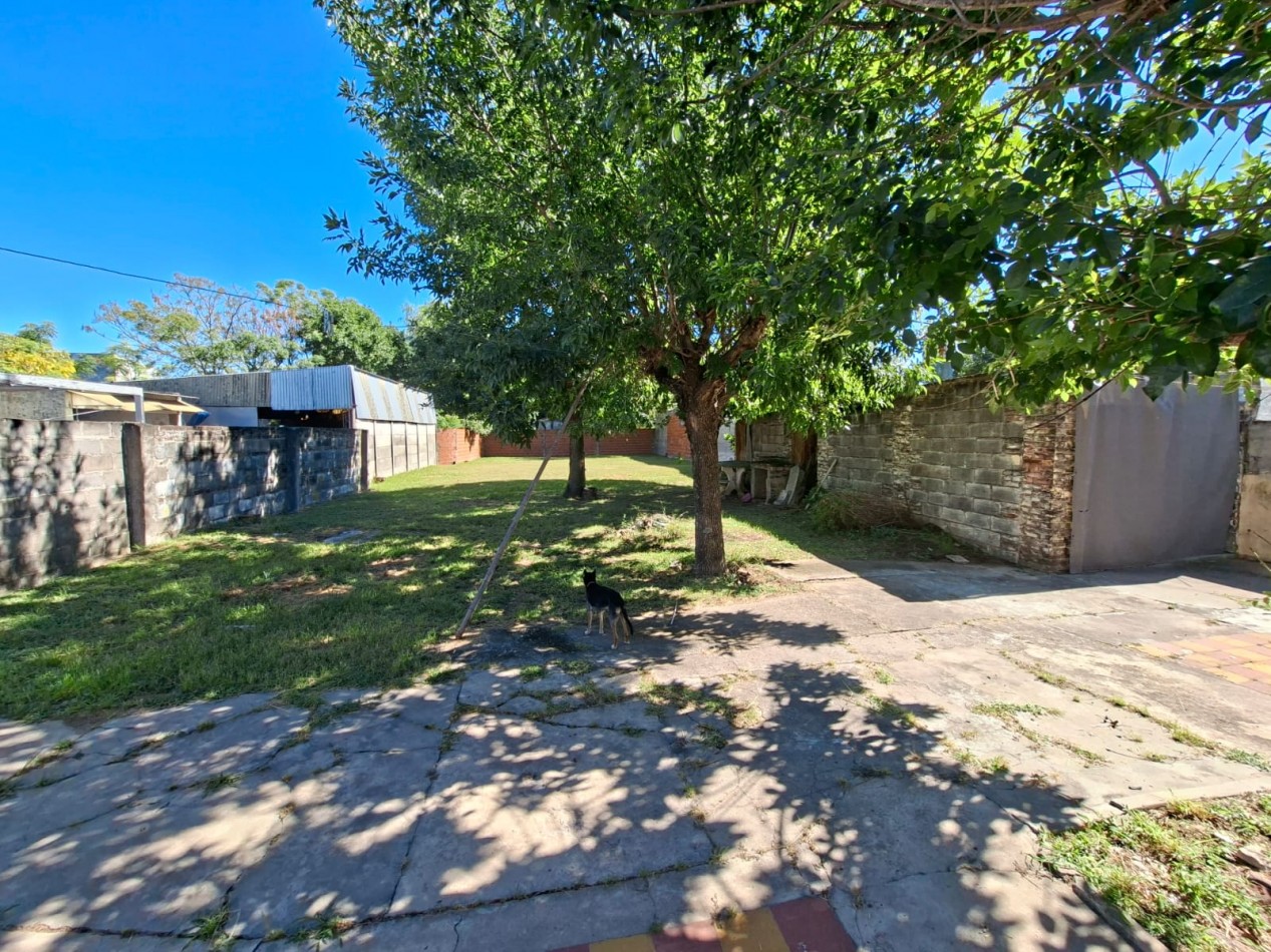 Venta casa con gran terreno - Ref. 1341