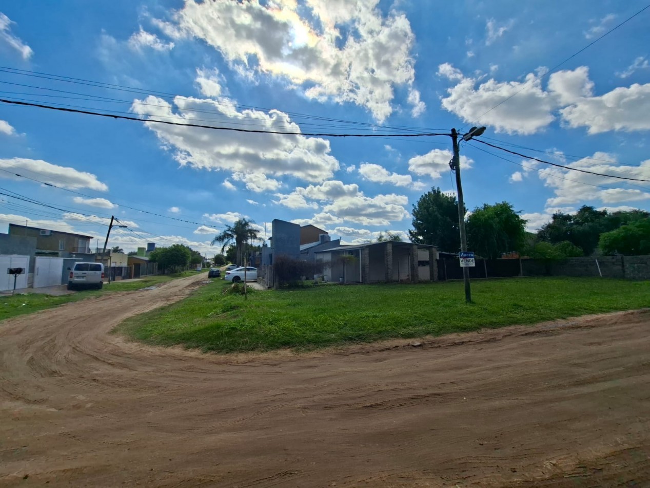 VENTA LOTE  EN ESQUINA 10 X 25 - REF. No 1367