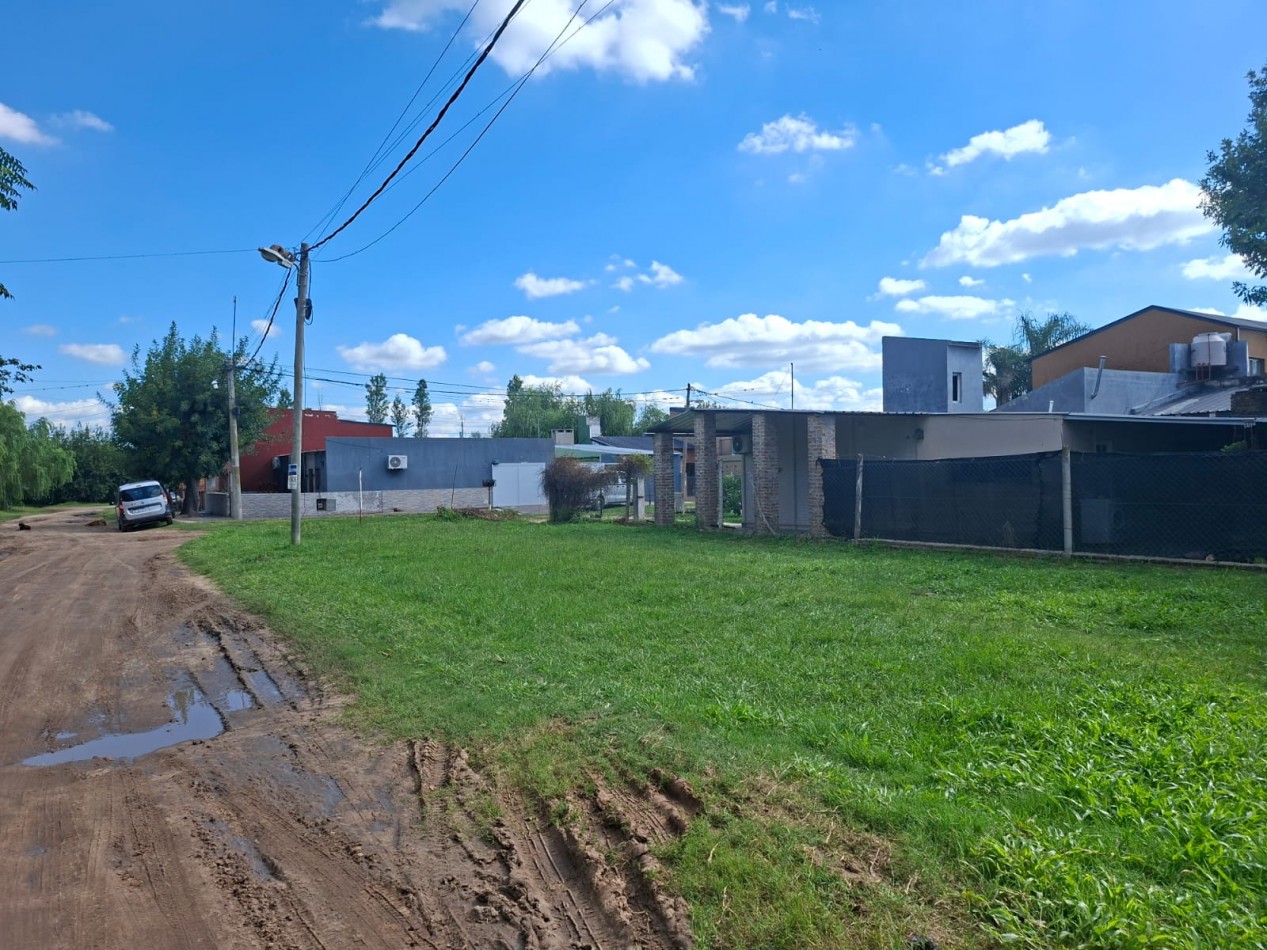 VENTA LOTE  EN ESQUINA 10 X 25 - REF. No 1367