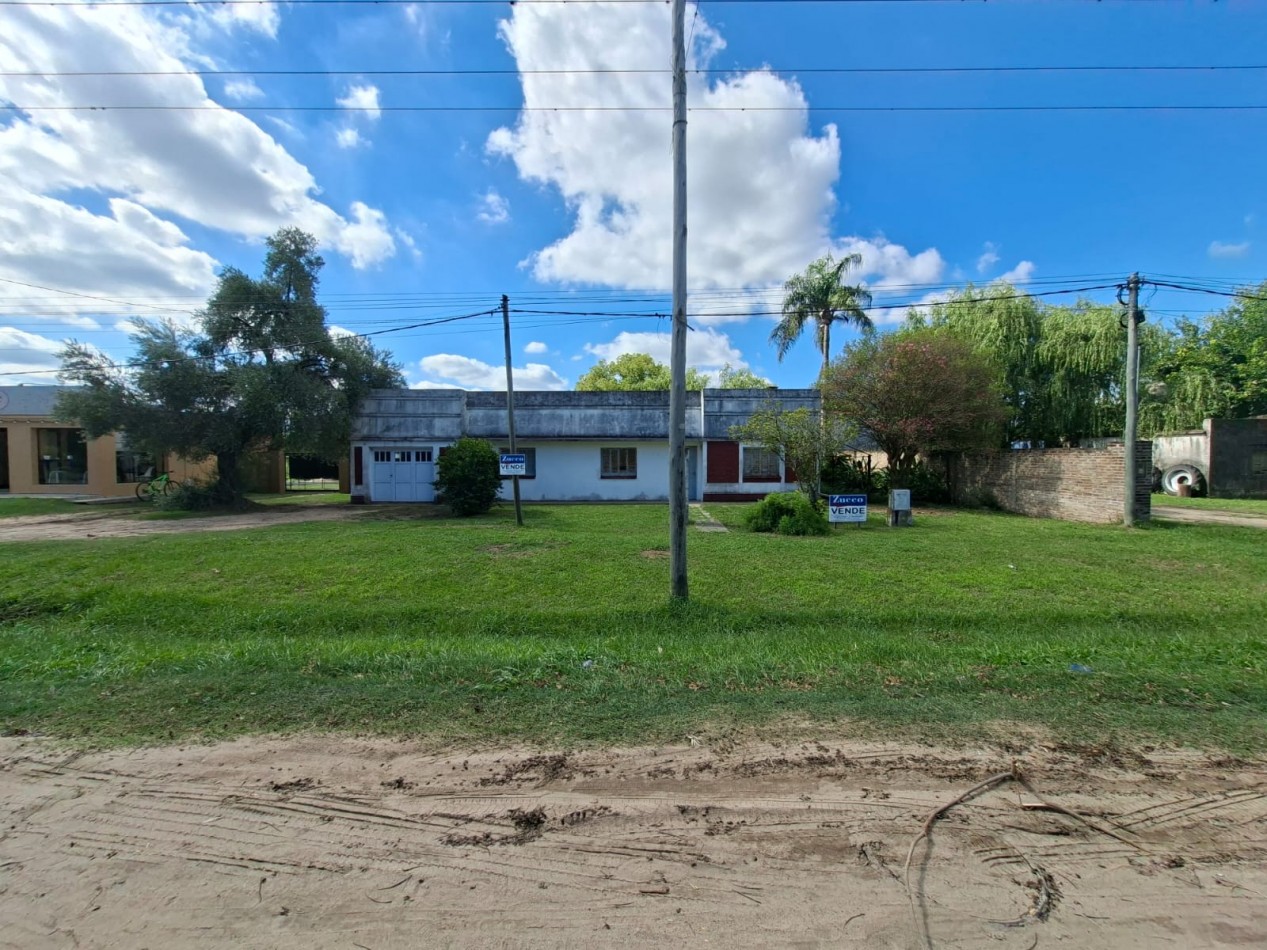 Ref. No 1364- CASA EN VENTA CON MUCHO TERRENO