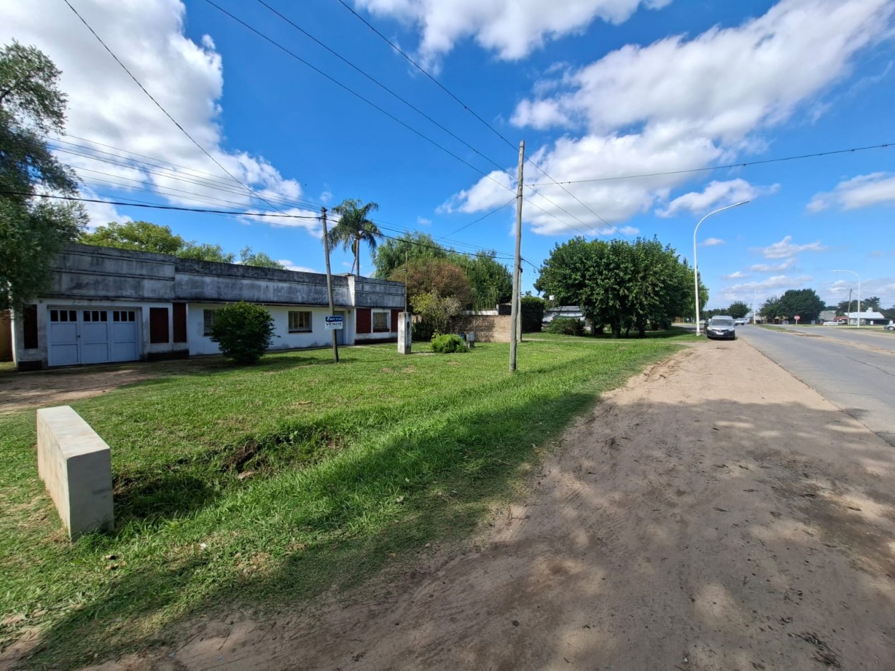 Ref. No 1364- CASA EN VENTA CON MUCHO TERRENO