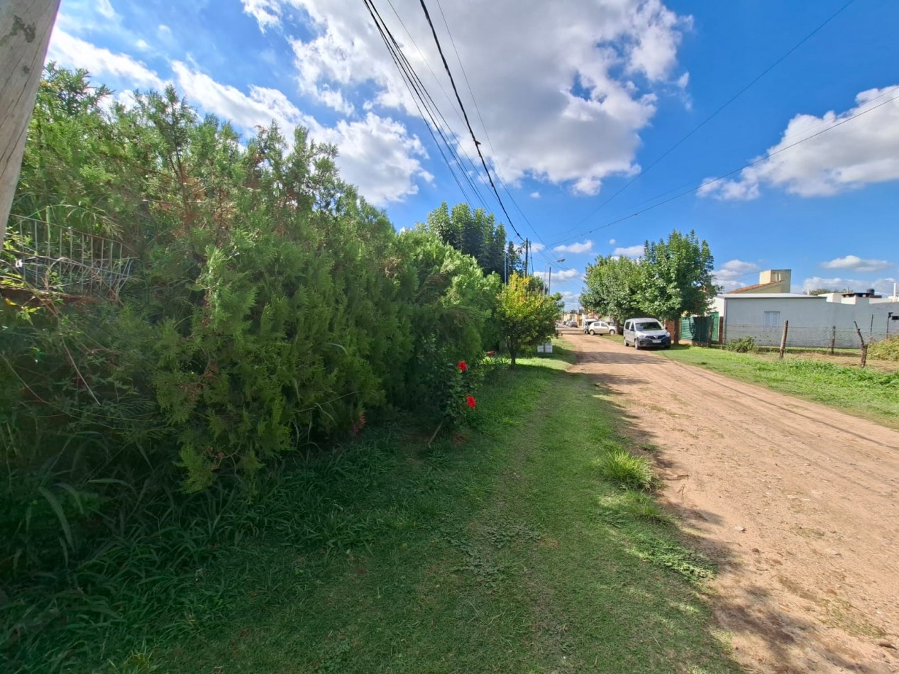 Oportunidad inversores!!!- Venta Casa con gran terreno