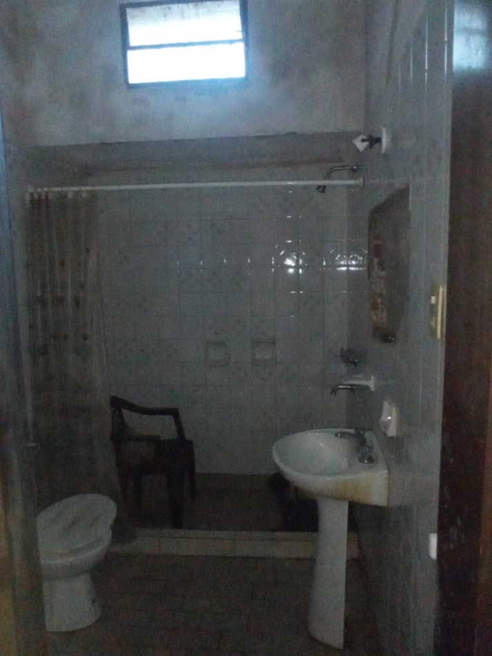 Oportunidad inversores!!!- Venta Casa con gran terreno