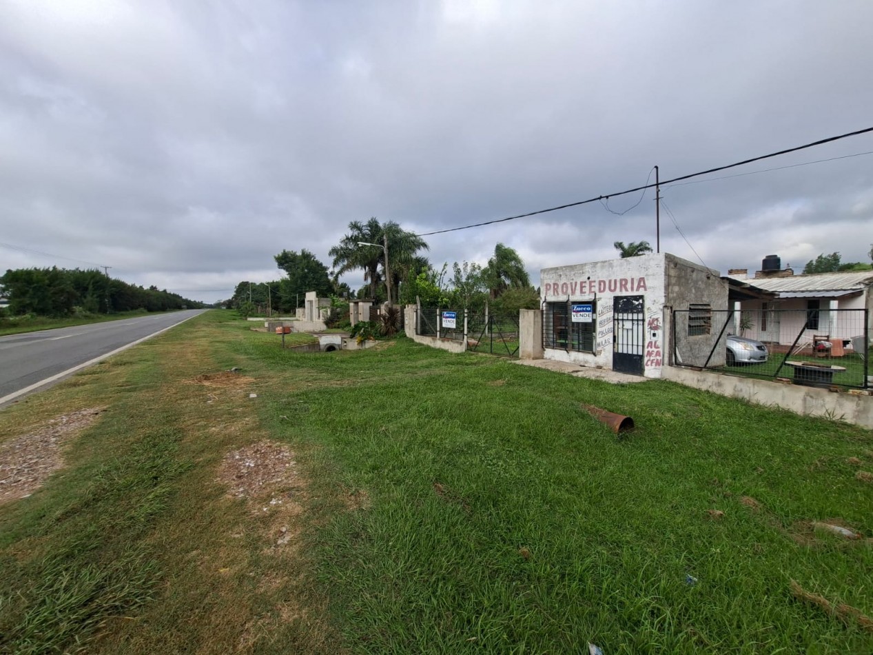 VENTA DE INMUEBLE CON LOCAL COMERCIAL- RUTA 11