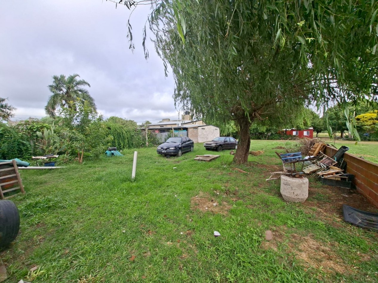 VENTA DE INMUEBLE CON LOCAL COMERCIAL- RUTA 11