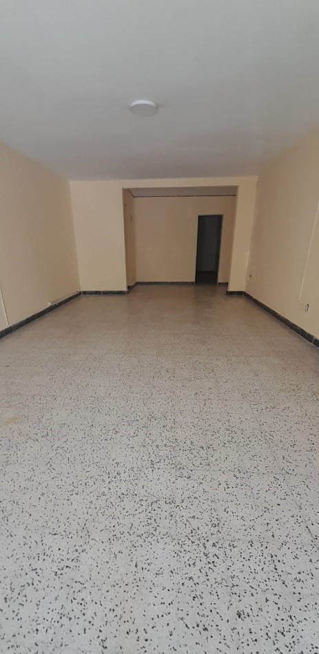 Venta local comercial + departamento. Excelente ubicacion. Coronda. Ref No 79