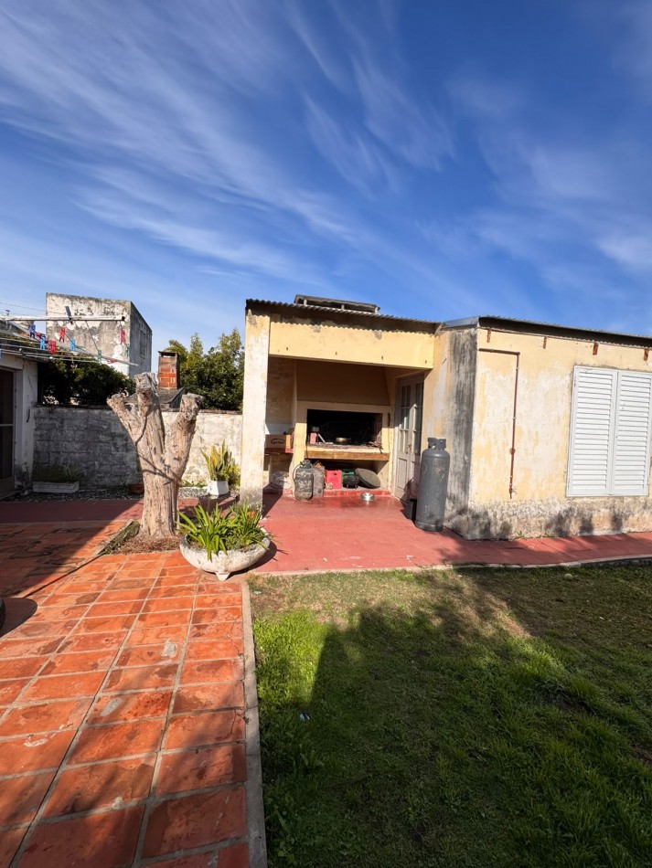 VENTA DE PROPIEDAD EN PLENO CENTRO DE CORONDA-Ref. No 1383