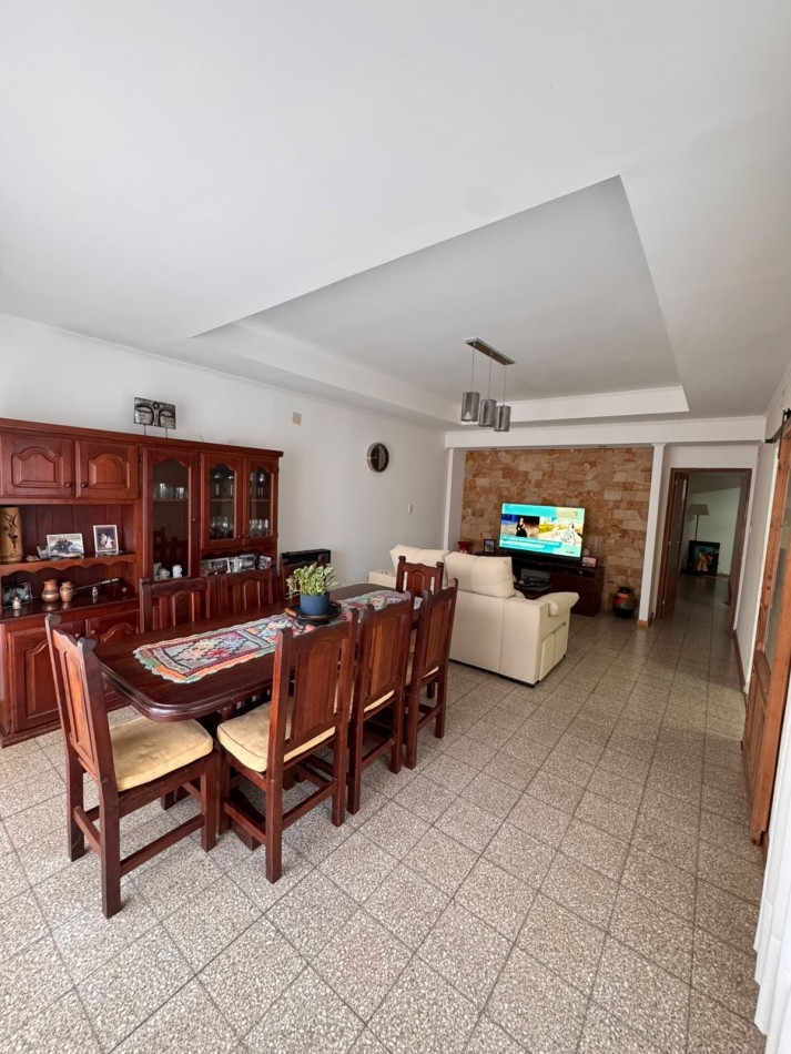 VENTA DE PROPIEDAD EN PLENO CENTRO DE CORONDA-Ref. No 1383