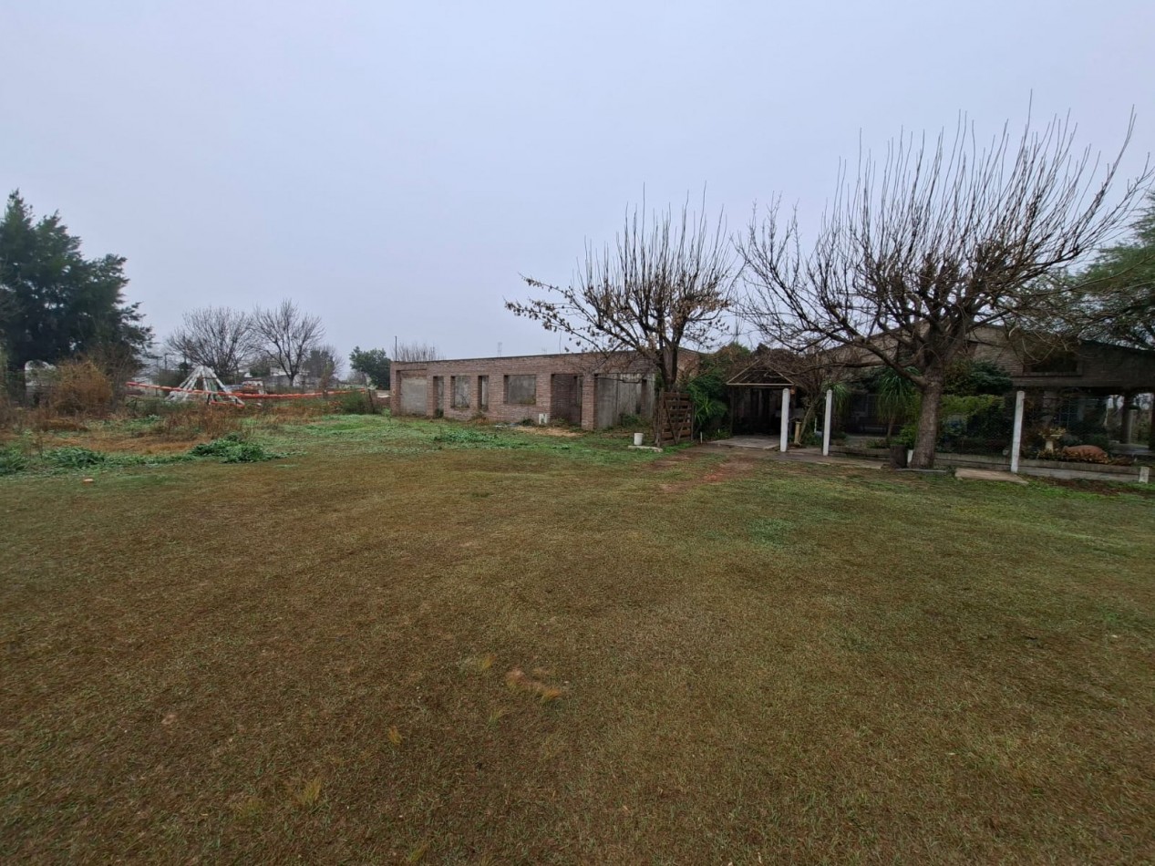VENTA DE LOTE CON CASA EN CONSTRUCCION
