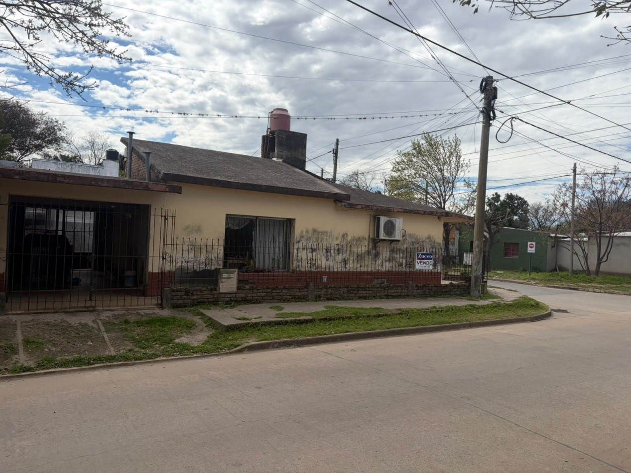 Inversionistas!!- Venta casa en Coronda.