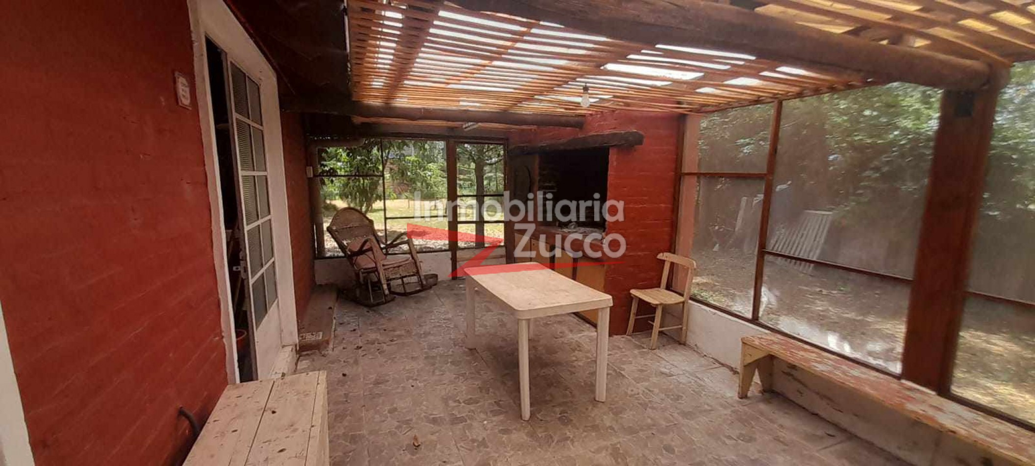 VENTA:DOS CABAÑAS SOBRE EL RIO EN DESVIO ARIJON - Ref. 1148
