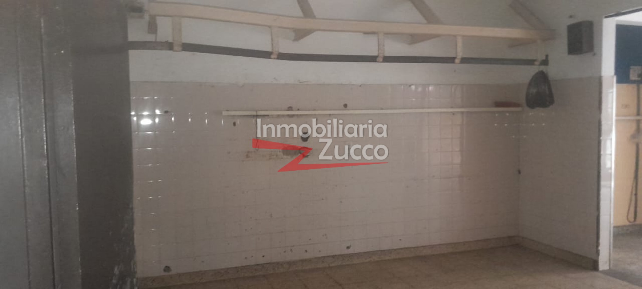 Venta: Importante inmueble ubicado en pleno centro de la cuidad de Coronda - Ref. 1311