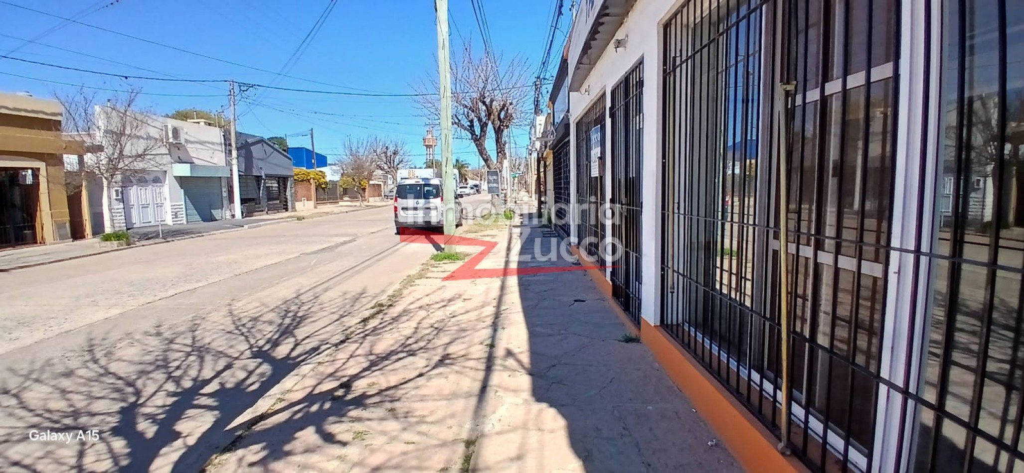ALQUILO AMPLIO LOCAL COMERCIAL EN CORONDA