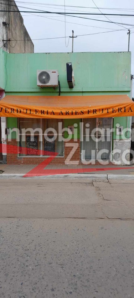 VENTA: LOCAL COMERCIAL + DEPARTAMENTO A REFACCIONAR - Ref. 1179