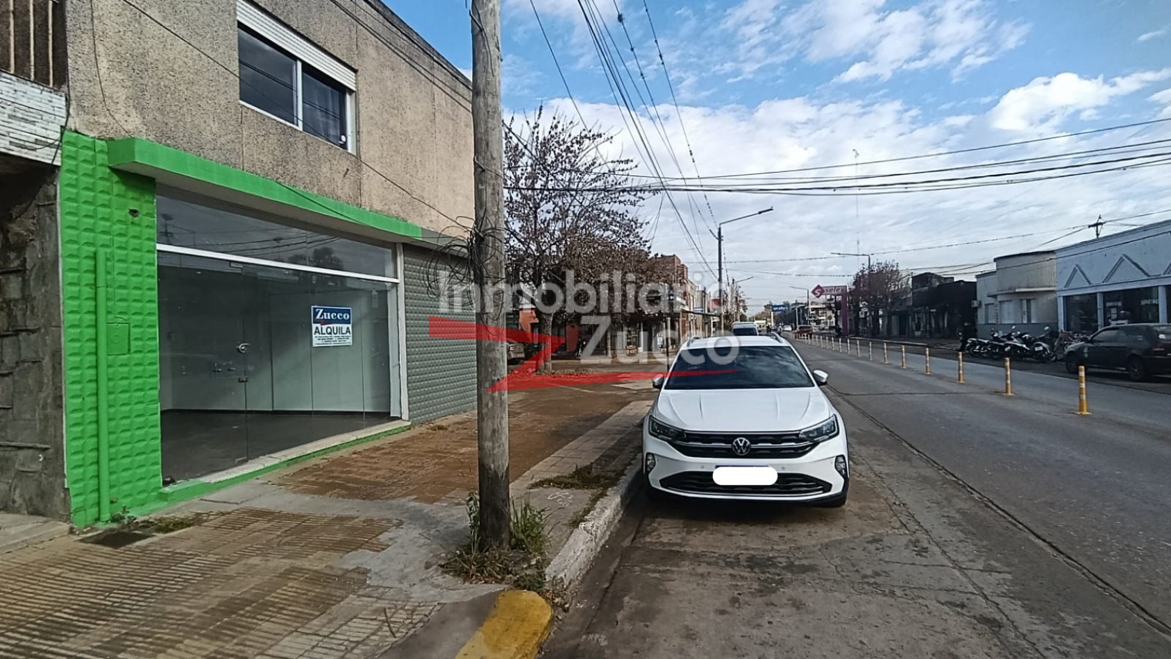 ALQUILO: LOCAL COMERCIAL CENTRICO EN CORONDA