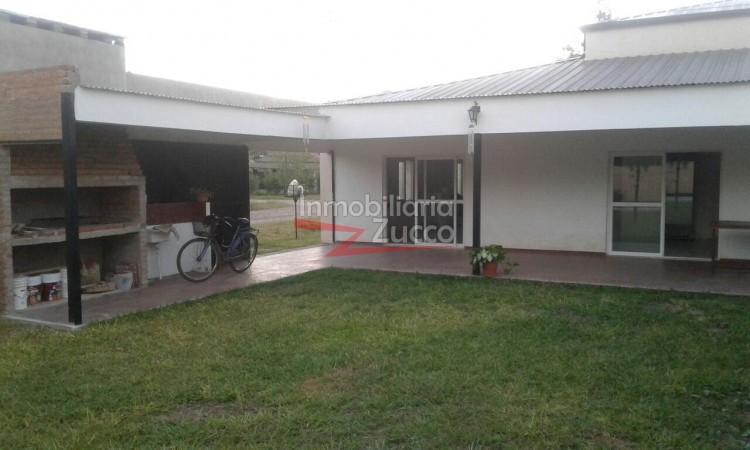 VENTA: CASA QUINTA EN SAUCE VIEJO - Ref. 750