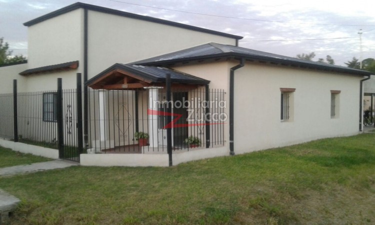 VENTA: CASA QUINTA EN SAUCE VIEJO - Ref. 750