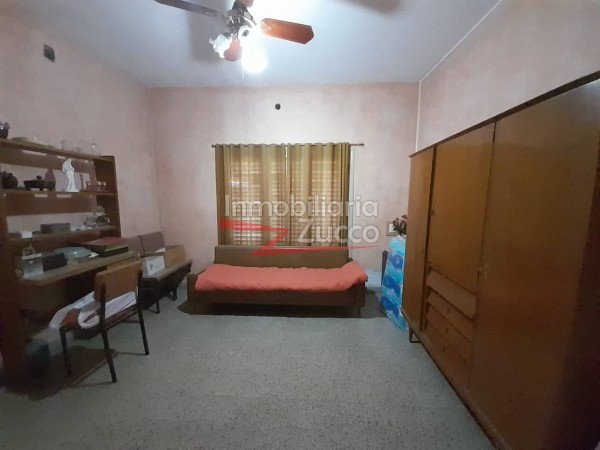 VENTA: CASA EN CORONDA - Ref. 930