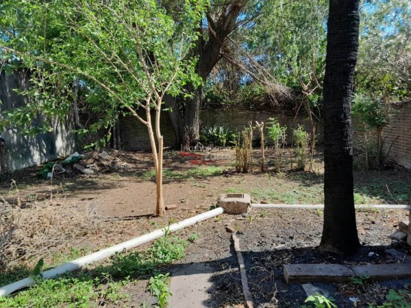 VENTA: CASA CENTRICA A REFACCIONAR EN CORONDA - Ref. 971