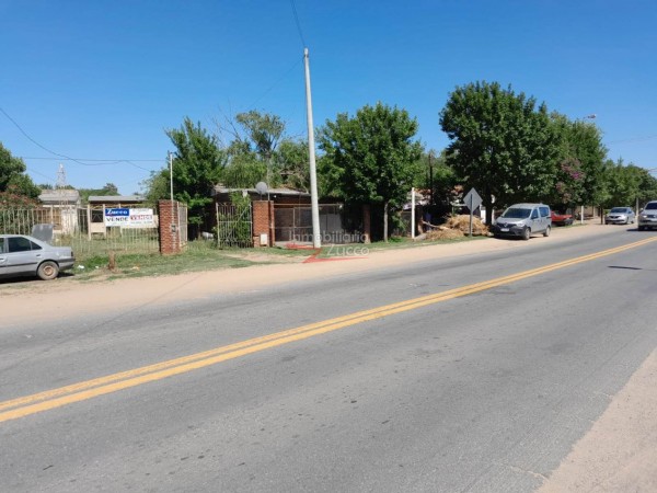 VENTA: CASA + OFICINAS + GALPONES EN CORONDA - Ref. 981