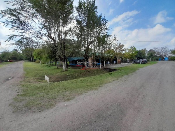 VENTA: DOS CABAÑAS EN BARRIO LOS PARAISOS - Ref. 1037