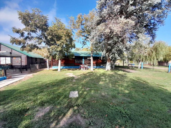 VENTA: DOS CABAÑAS EN BARRIO LOS PARAISOS - Ref. 1037