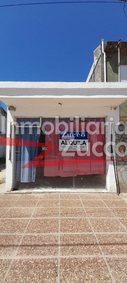 VENTA: LOCAL COMERCIAL + LOTE EN CORONDA - Ref. 764