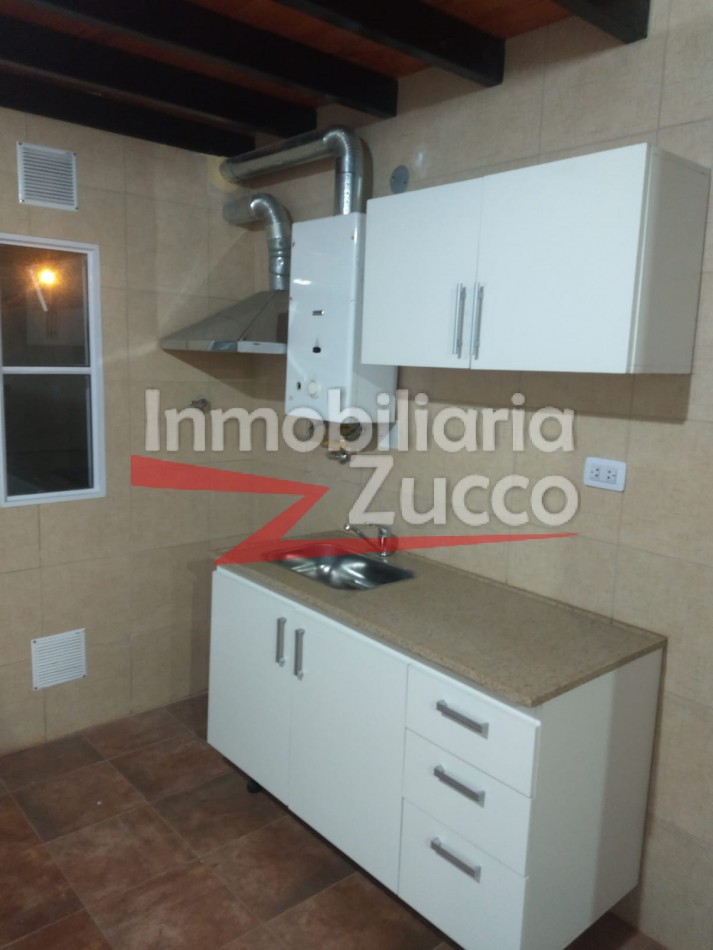 ALQUILO: DUPLEX EN CORONDA