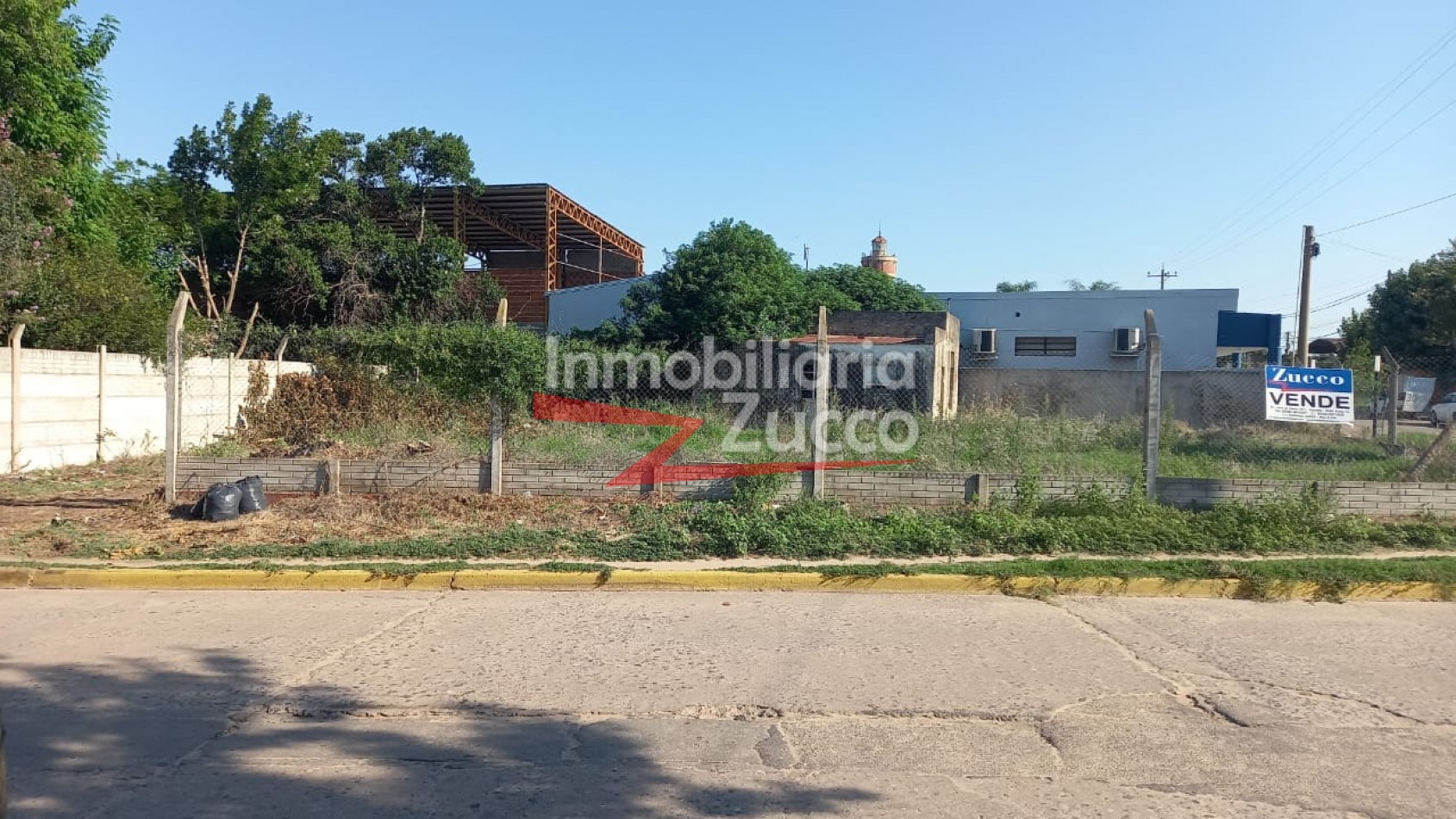 VENTA: LOTE EN EXCELENTE UBICACION EN CORONDA - Ref. 1260