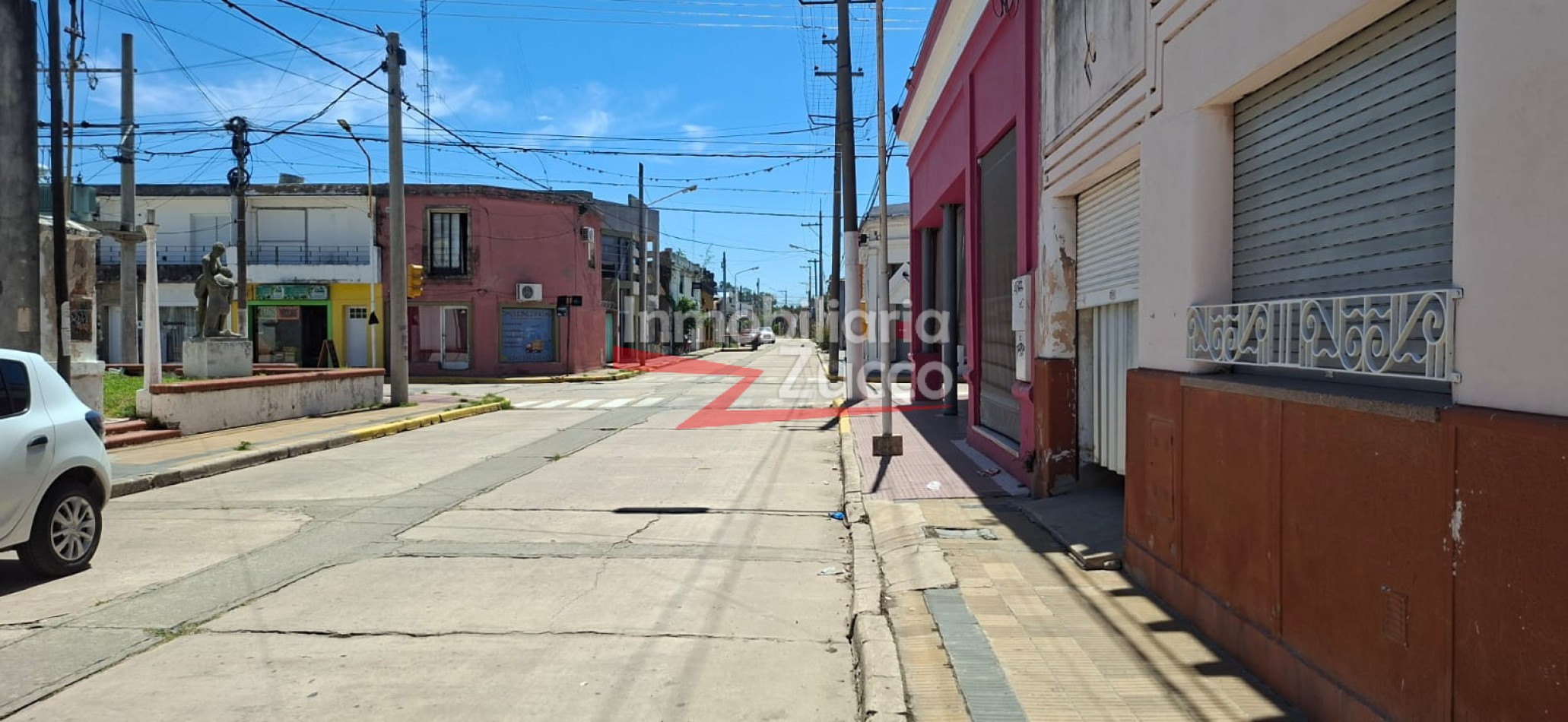 ALQUILO COCHERA EN CORONDA