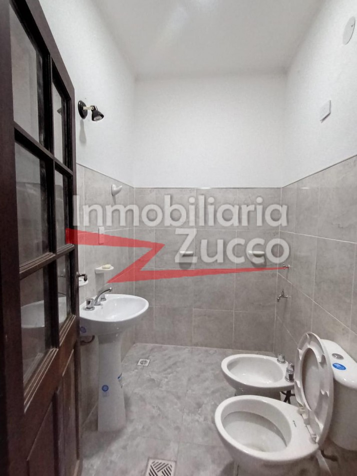 ALQUILO: LOCAL COMERCIAL EN PLENO CENTRO EN CORONDA