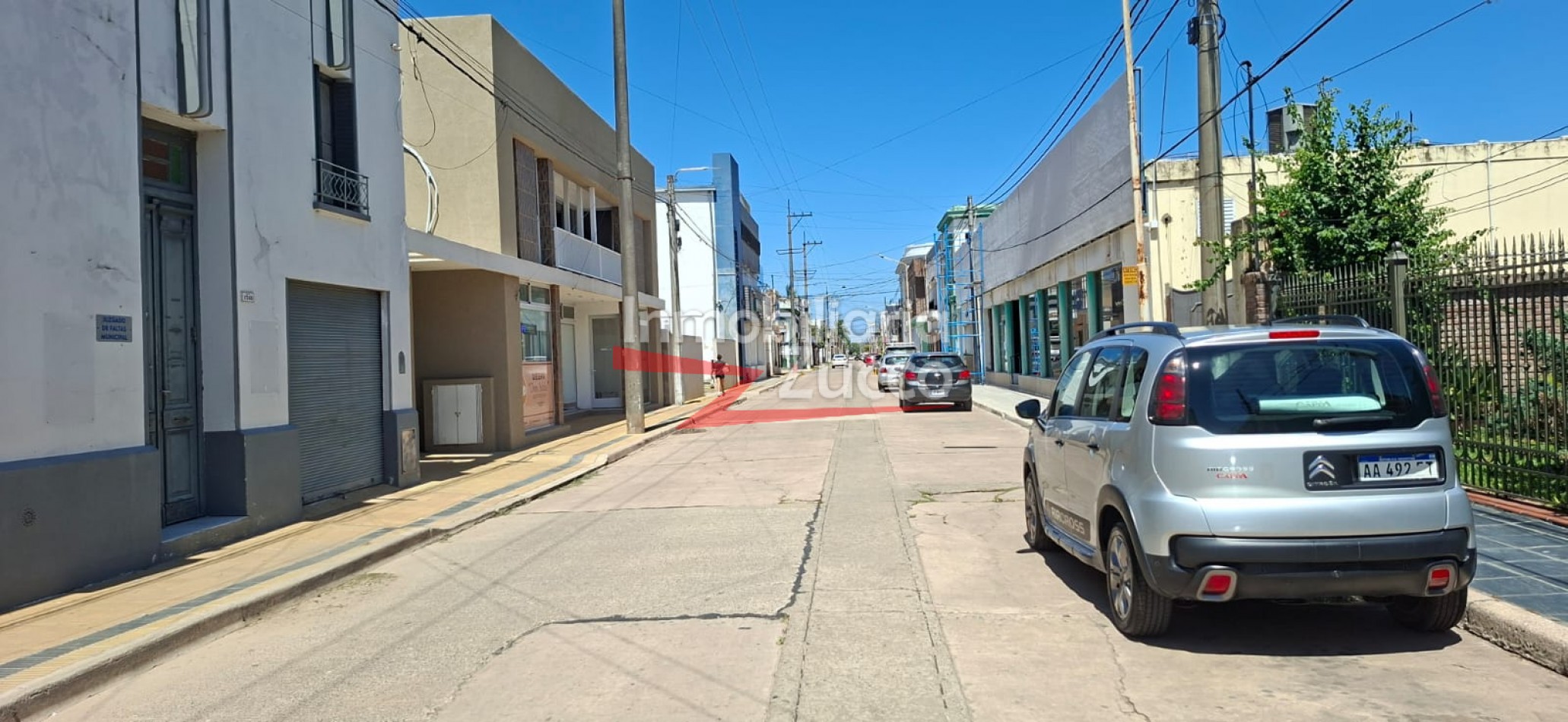 ALQUILO COCHERA EN CORONDA