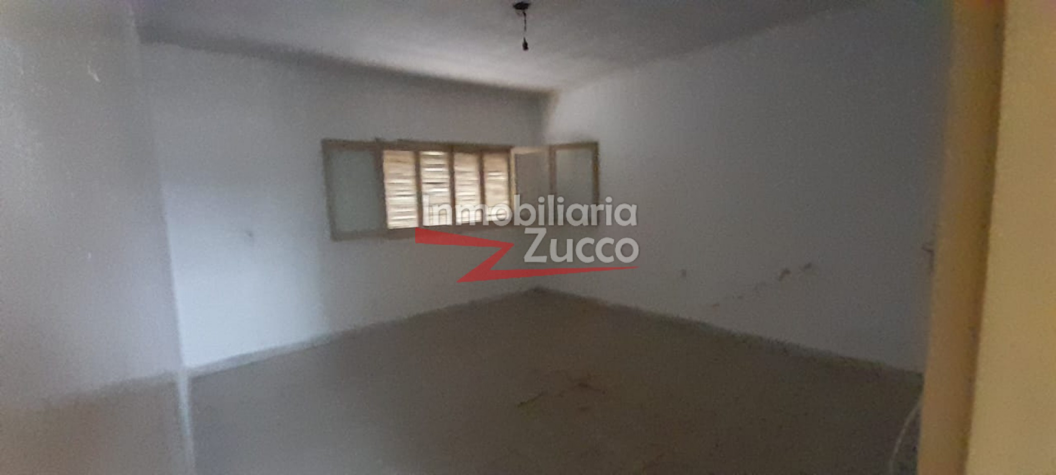Venta: Importante inmueble ubicado en pleno centro de la cuidad de Coronda - Ref. 1311