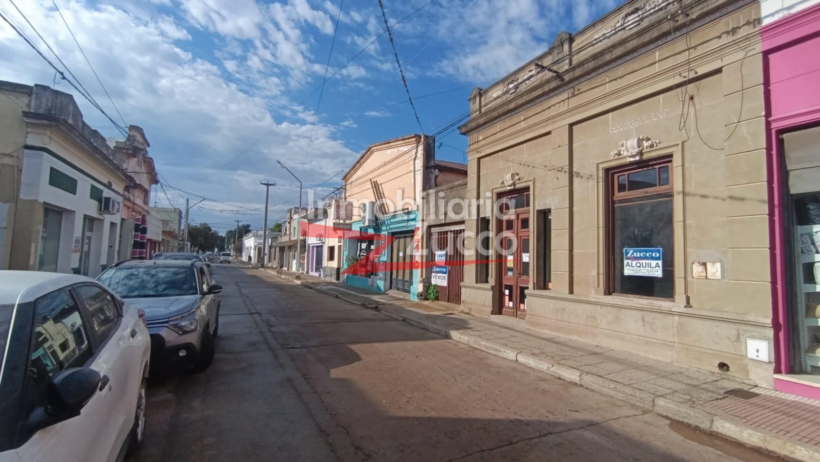 ALQUILO: LOCAL COMERCIAL CENTRICO EN CORONDA