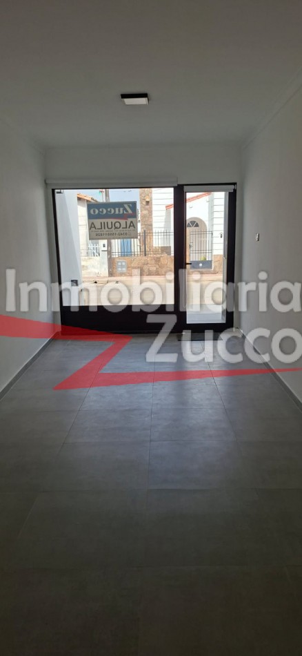 ALQUILO: LOCAL COMERCIAL CENTRICO PARA OFICINAS