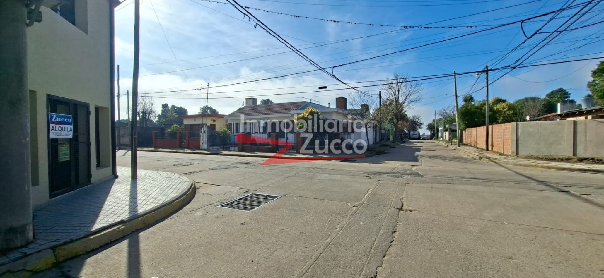 ALQUILO: LOCAL COMERCIAL EN CORONDA